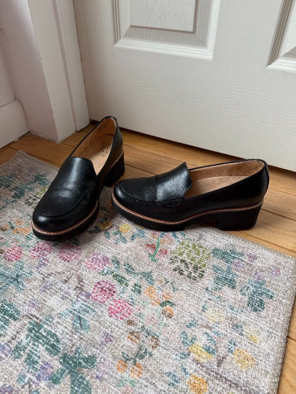 Naturalizer Cabaret Lug-sole Loafers - Size 8.5